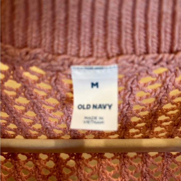 OLD NAVY CROCHET CROPPED SWEATER - Picture 3 of 3